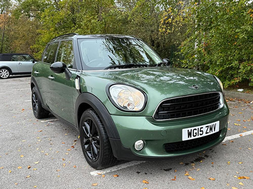 Mini-Cooper Green-four door
