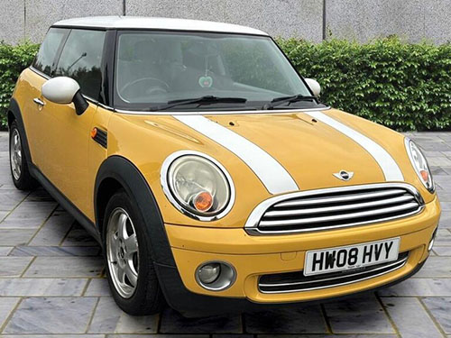 Mini Sedan  -yellow